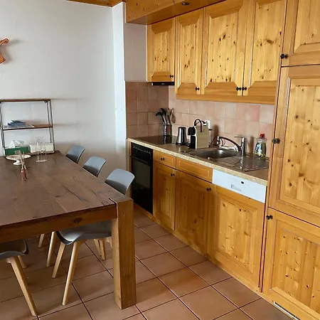 Charme Assure Apartment